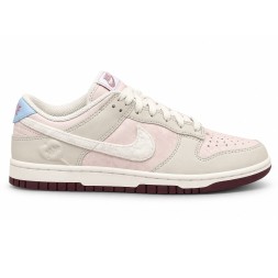 Nike Dunk Low WMNS Valentine's Day 2026