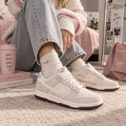 Nike Dunk Low WMNS Valentine's Day 2026