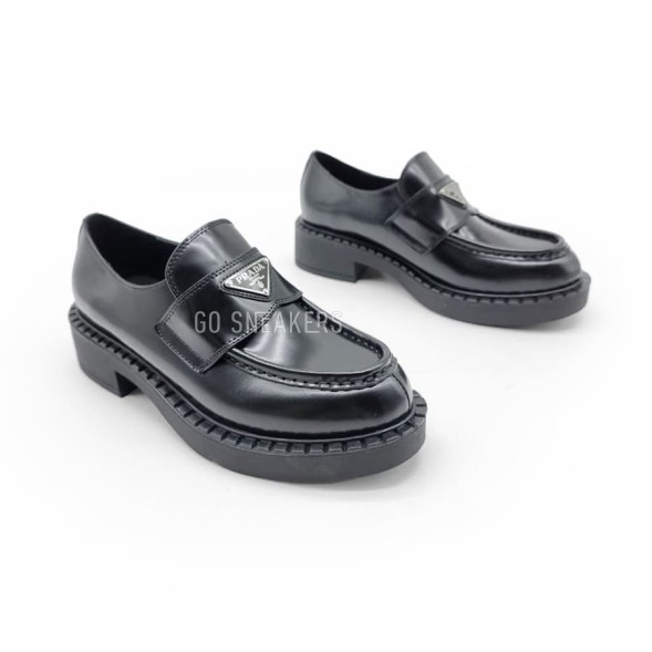 Женские лоферы Prada Leather Loafers Black