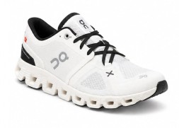 On Cloud X 3 Ivory