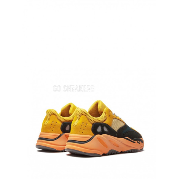 Мужские кроссовки Adidas Yeezy Boost 700 Sun
