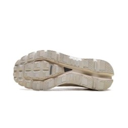 On Cloudventure 2 x LOEWE Eggshell