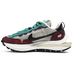 Nike x Sacai VaporWaffle Villain Red