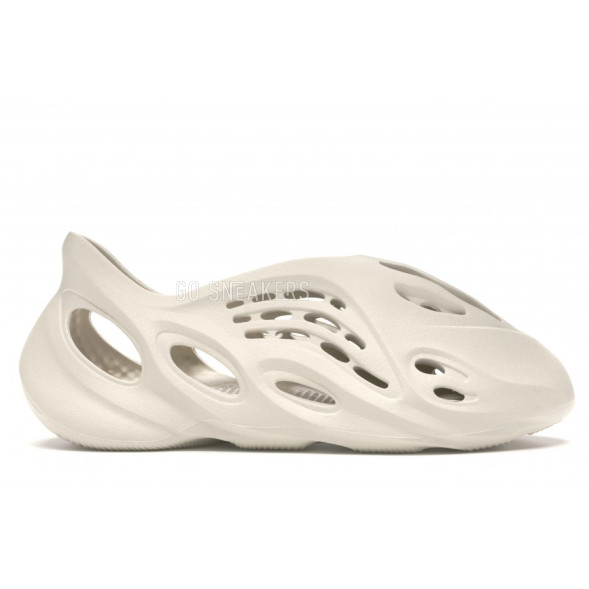 Унисекс кроссовки для бега Adidas YEEZY FOAM RUNNER ARARAT