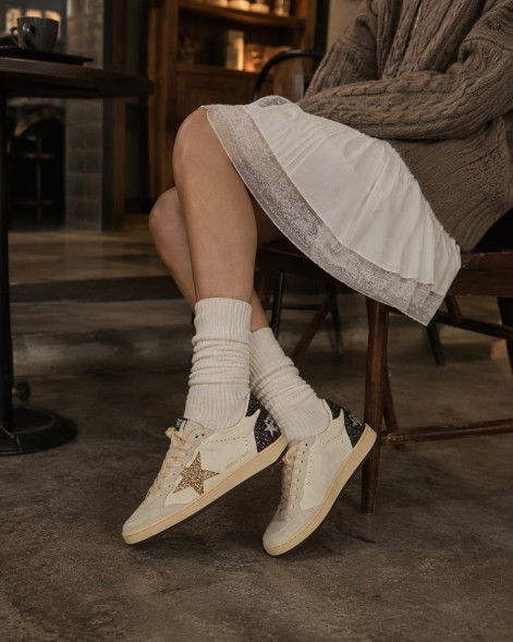 Женские кеды Golden Goose Ball Star in Nappa with Gold Glitter Star and Black Heel Tab
