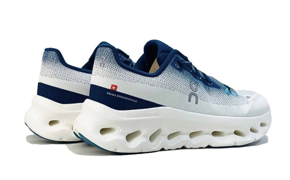 Женские кроссовки On Cloudtilt White/Blue