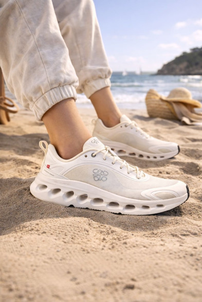 Унисекс кроссовки Loewe x On Running Cloudtilt White/Light Grey